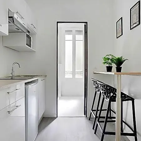 Charming -1br4p- Chateau De Vincennes Parijs